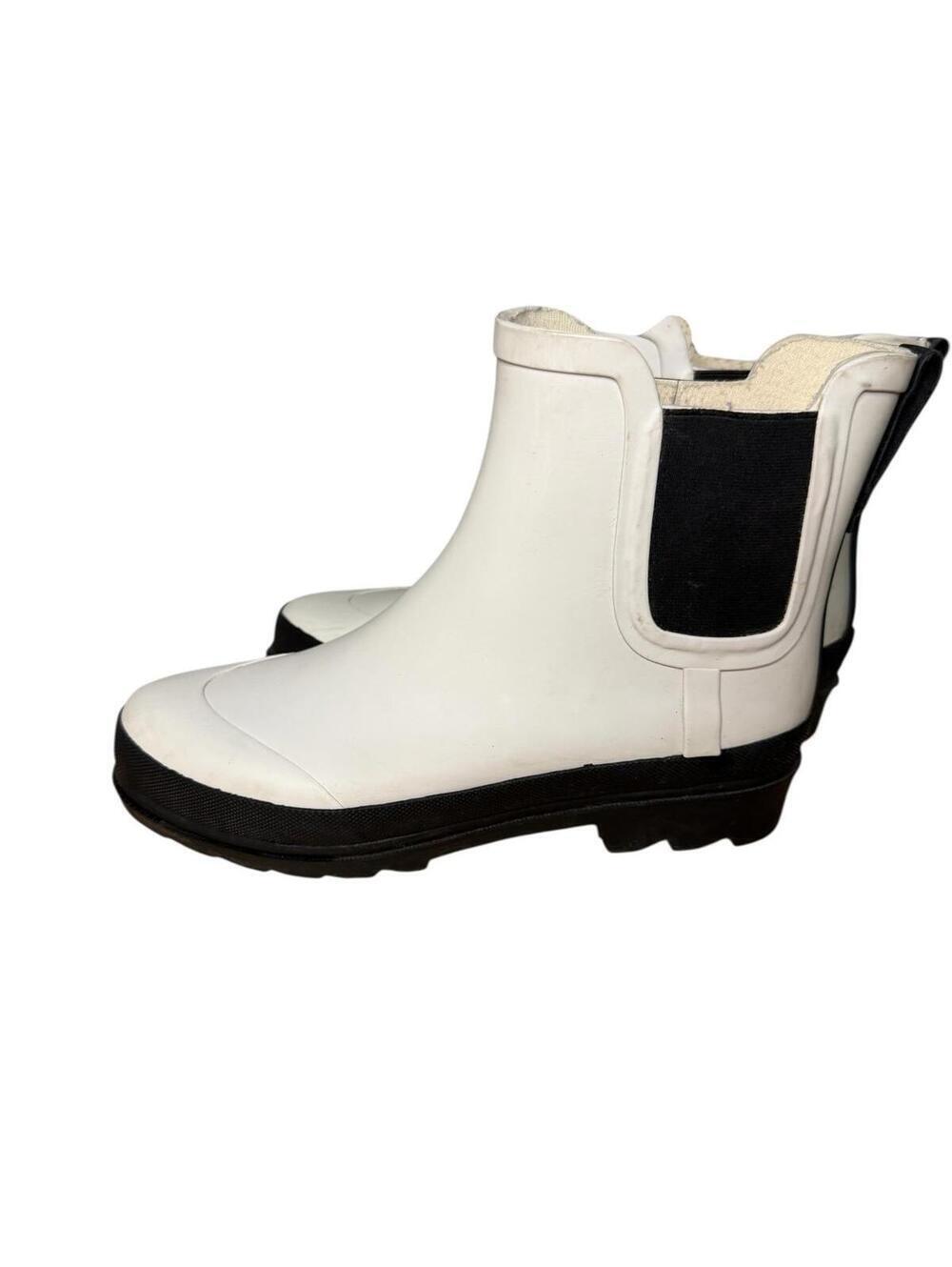 J.Crew Short Lug-Sole Chelsea Rain Boots size 7 White Outdoor Pull On Booties